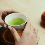 pourquoi-ne-pas-boire-trop-de-the-vert-6.webp.webp